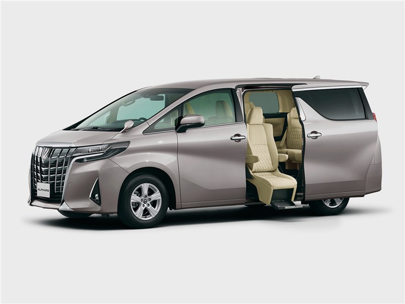 Toyota Alphard 2018 вид сбоку