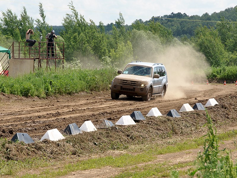 Mitsubishi Pajero 2008 вид спереди