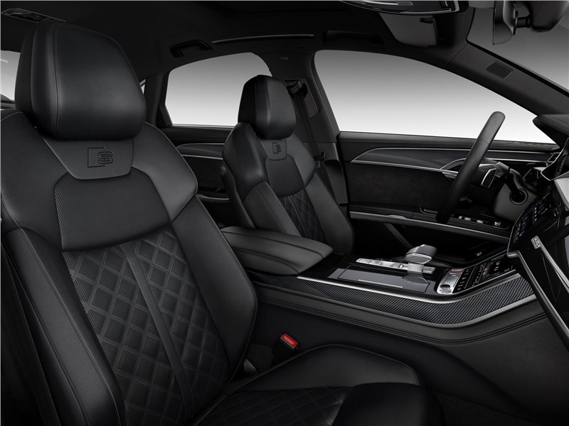 Audi S8 2020 передние кресла