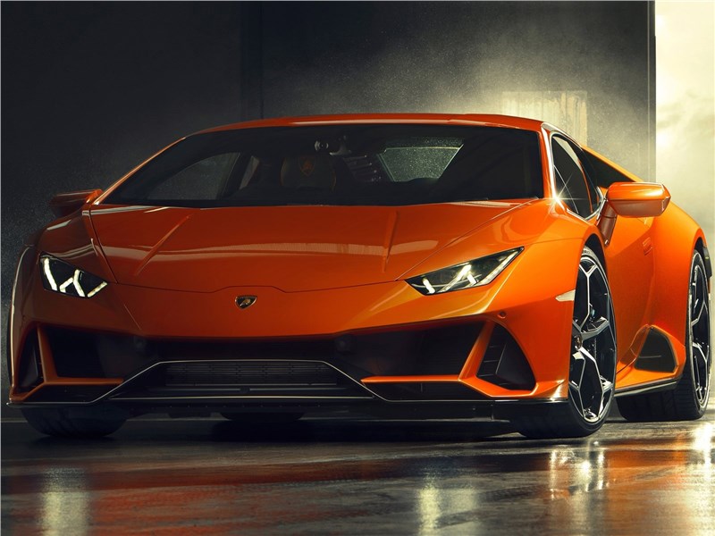 Lamborghini Huracan Evo 2019 вид спереди