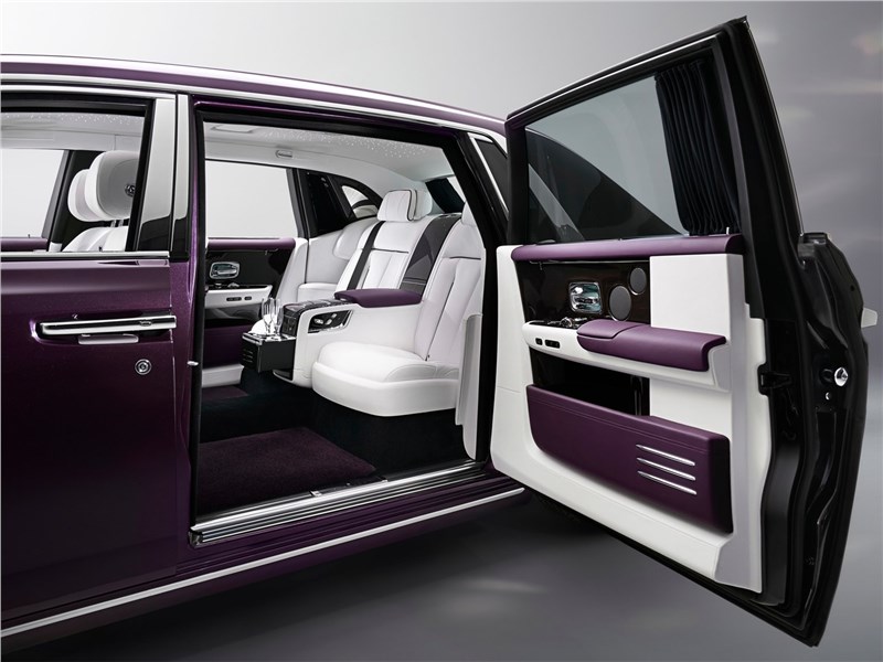 Rolls-Royce Phantom 2018 дверь для пассажиров