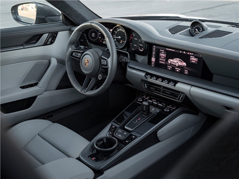 Porsche 911 Carrera 2019 салон