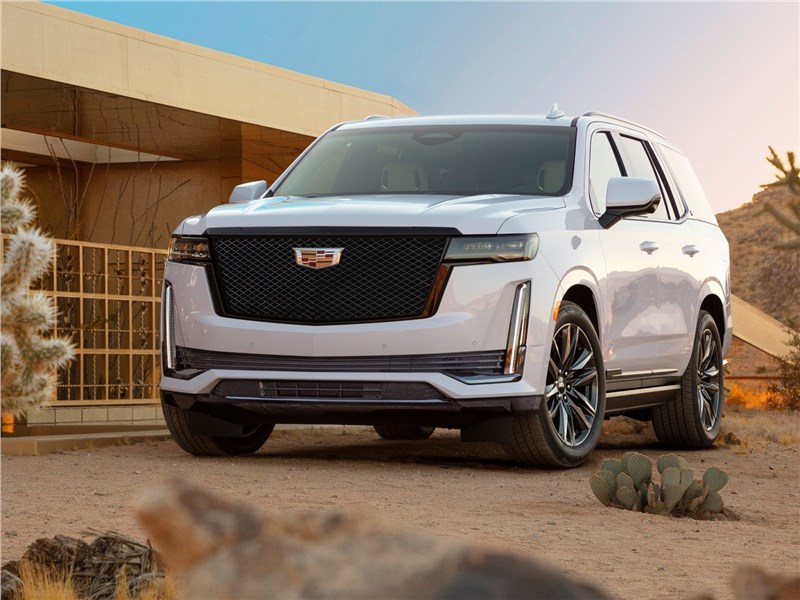 Cadillac Escalade 2021 вид спереди