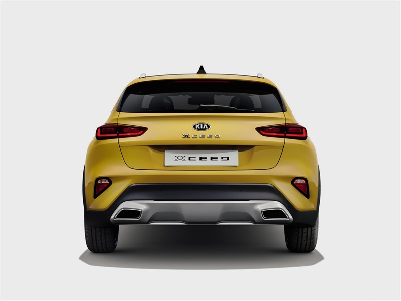 Kia XCeed 2020 вид сзади