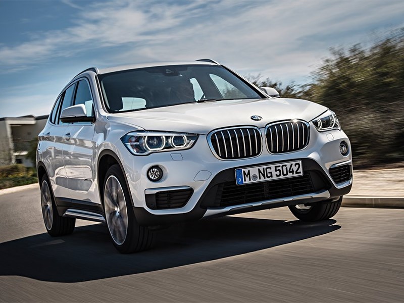 BMW X1 2016 вид спереди