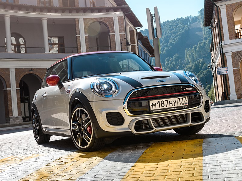 Mini John Cooper Works 2015 Малыш без Карлсона