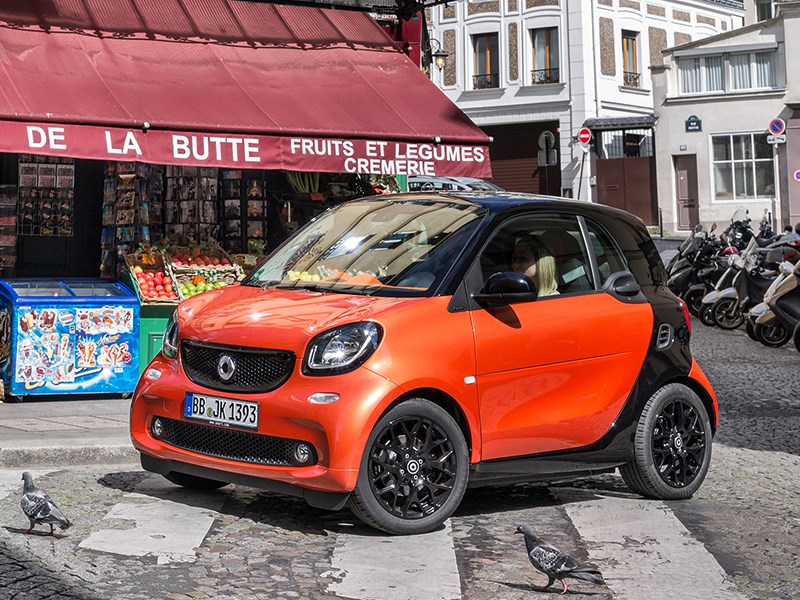 Smart Fortwo 2015 Полет шмеля