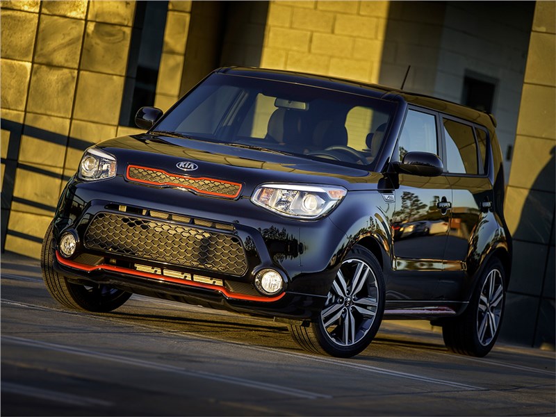 Kia Soul 2015 вид спереди