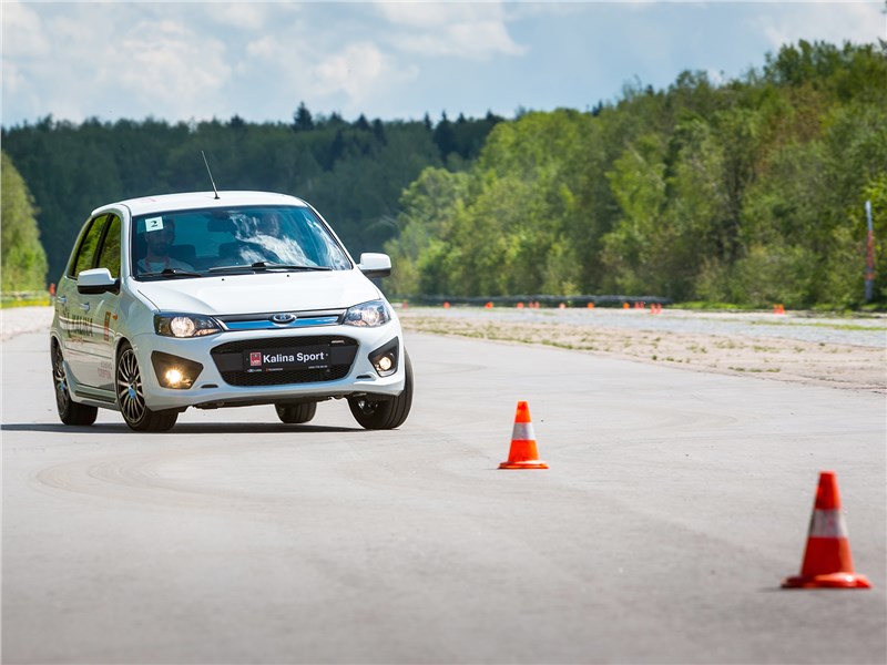 Lada Kalina Sport 2017 вид спереди