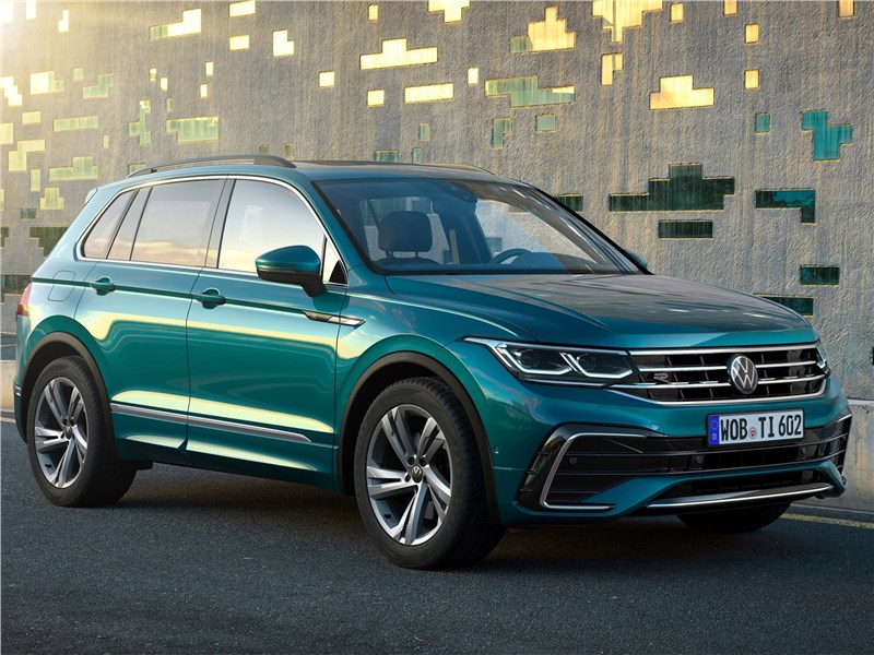 Volkswagen Tiguan (2021) вид спереди