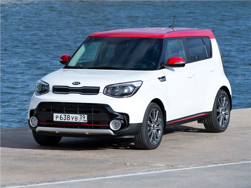 Kia Soul 2017 вид спереди