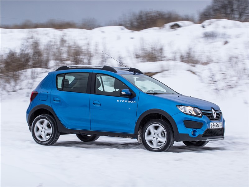 Renault Sandero Stepway 2015 вид спереди сбоку