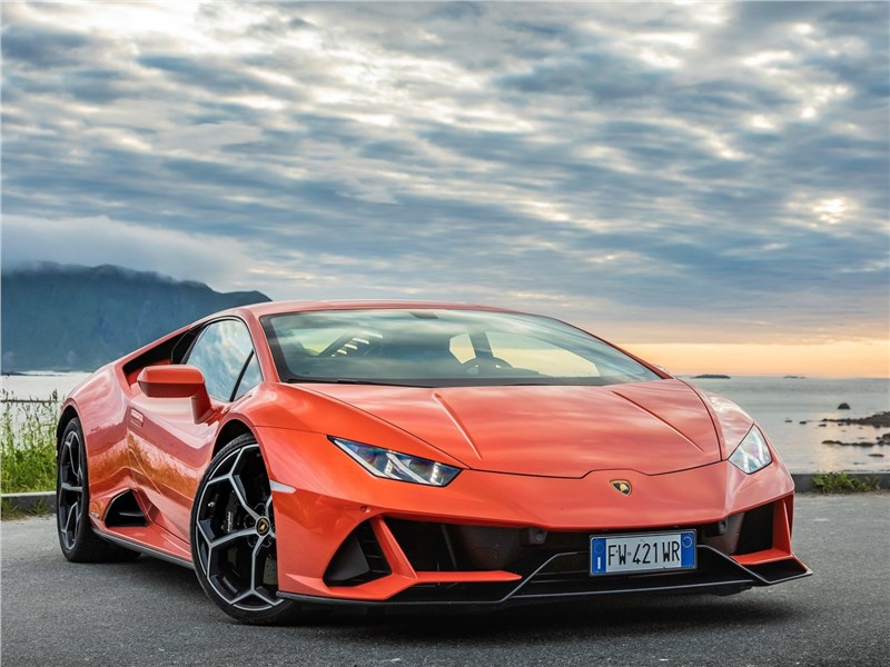Lamborghini Huracan Evo 2019 вид спереди
