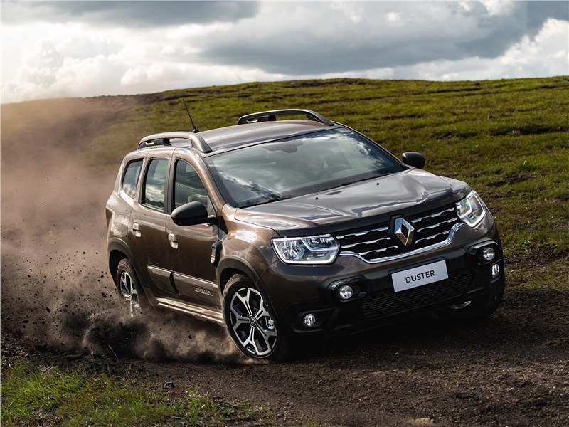 Renault Duster (2021) вид спереди