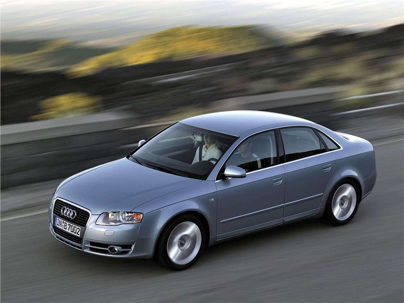 Audi A4 2005 вид сверху