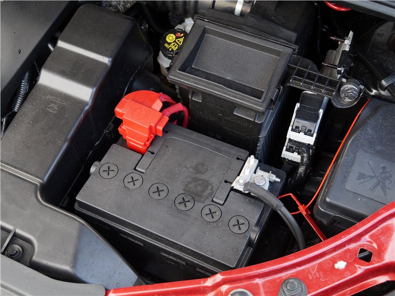 Lada XRay 2015 аккумулятор