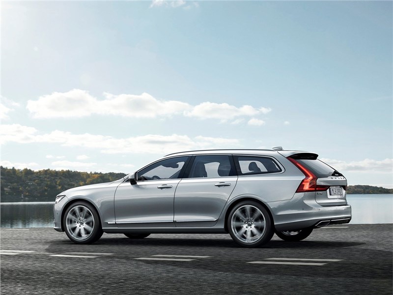 Volvo V90 Estate 2017 вид сбоку сзади