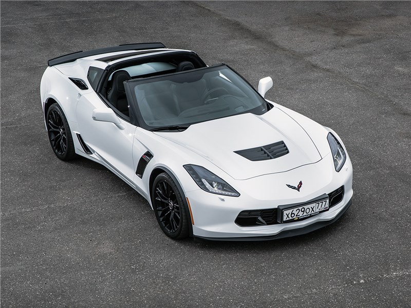 Chevrolet Corvette Z06 2015 вид сверху