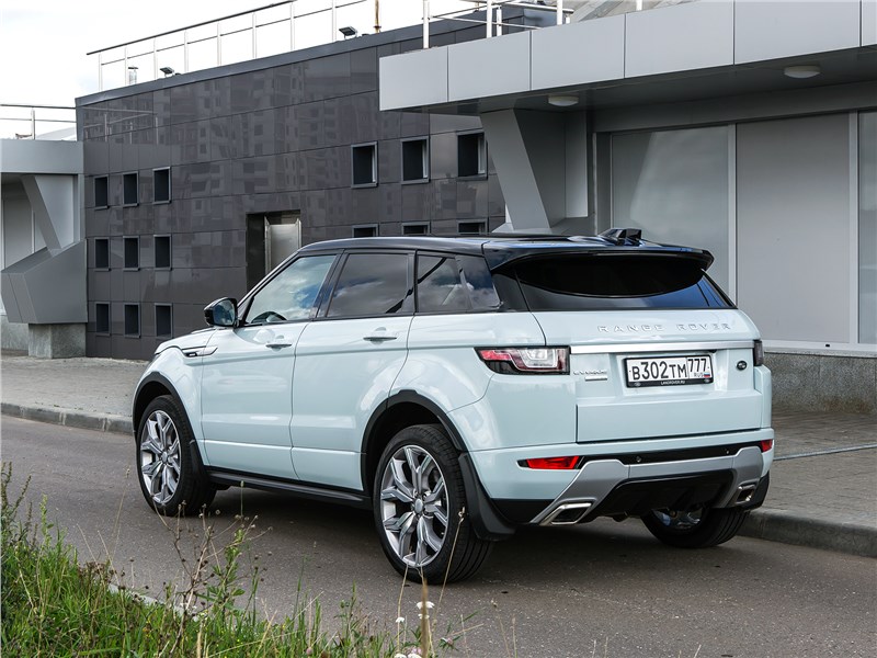 Land Rover Range Rover Evoque 2016 вид сзади