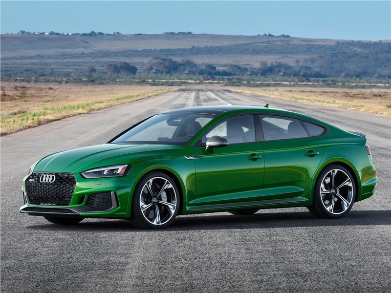 Audi RS5 Sportback 2019 вид спереди сбоку