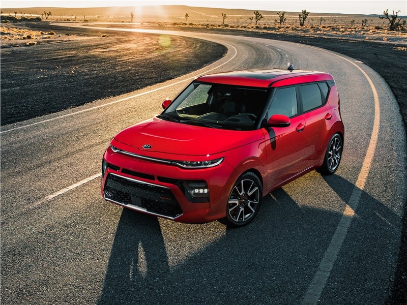 Kia Soul 2020 вид спереди