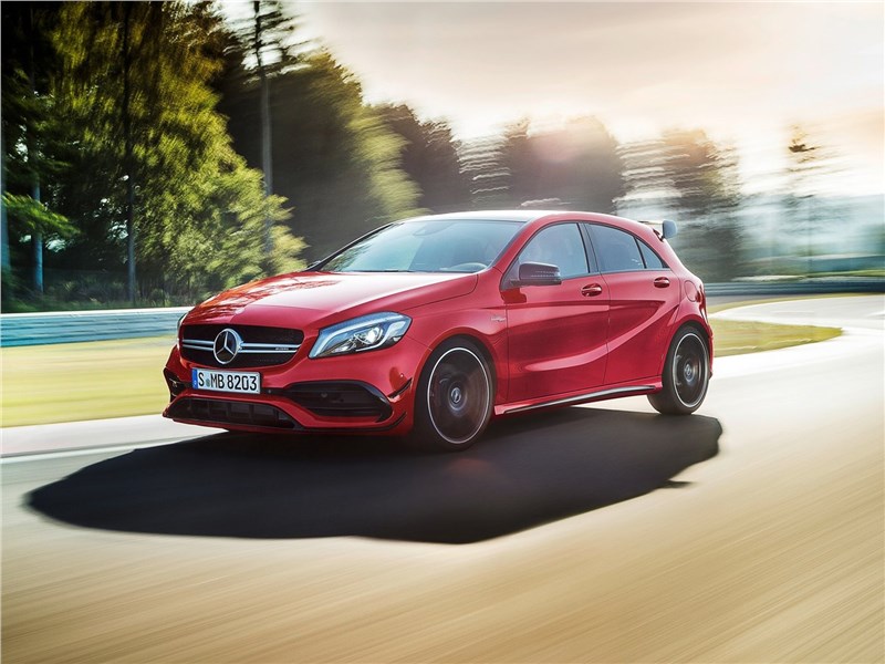 Mercedes-Benz A45 AMG 4Matic 2016 вид спереди