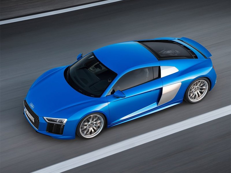 Audi R8 2016 вид сверху