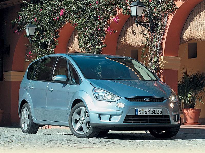 Ford S-Max 2006 вид спереди