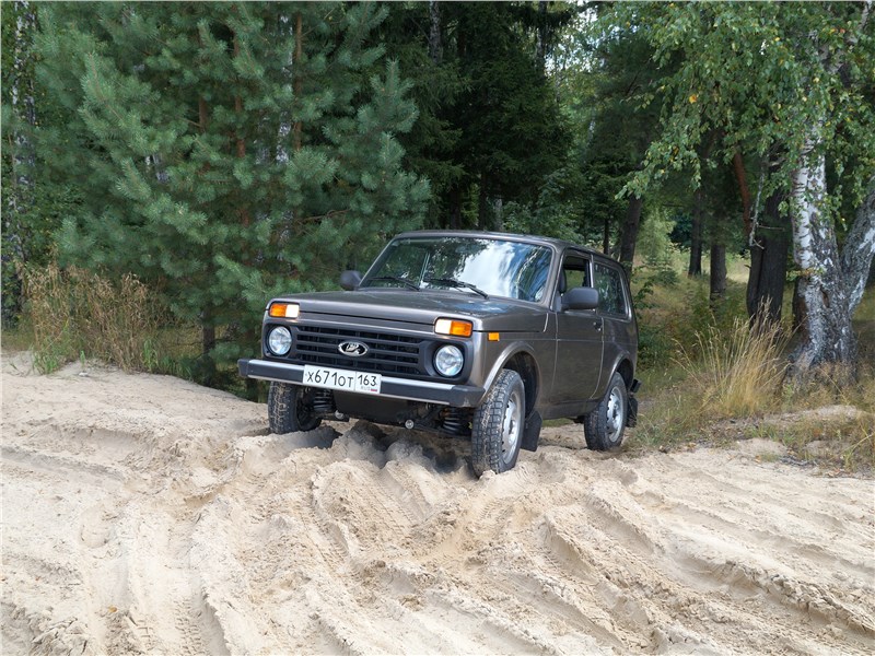 Lada 4x4 2017 вид спереди