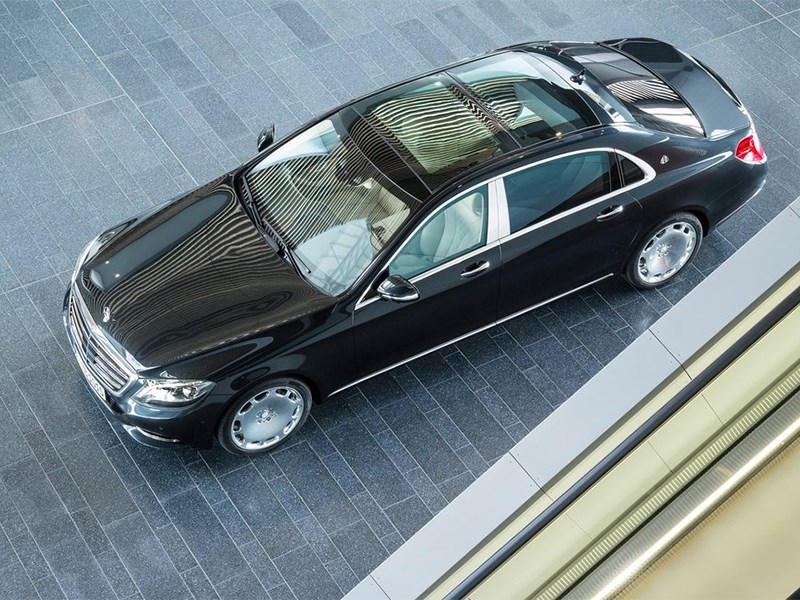 Mercedes-Maybach S 600 2015 вид сверху