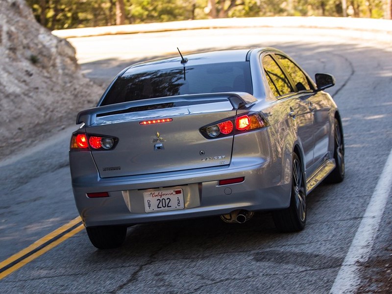 Mitsubishi Lancer GT 2016 вид сзади