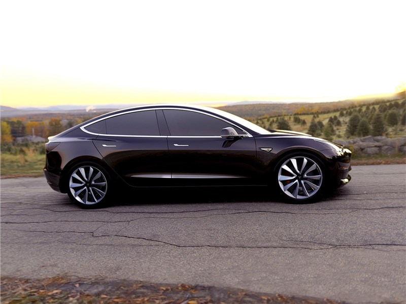 Tesla Model 3 concept 2016 вид сбоку 2