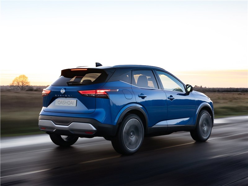 Nissan Qashqai (2022) вид сзади