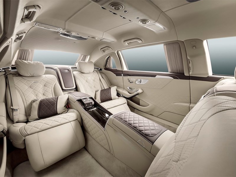 Mercedes-Benz S600 Pullman Maybach 2016 салон фото 2