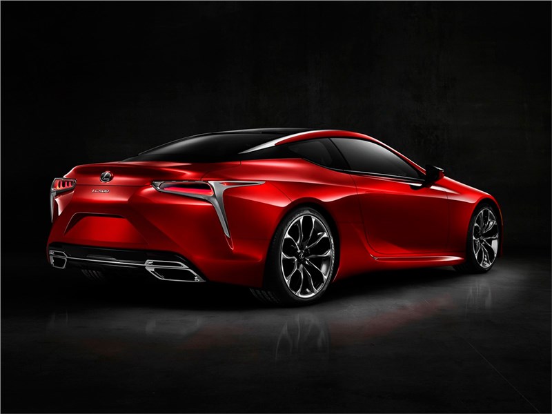 Lexus LC500 2017 вид сбоку сзади