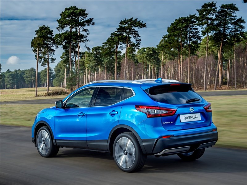 Nissan Qashqai 2018 вид сзади