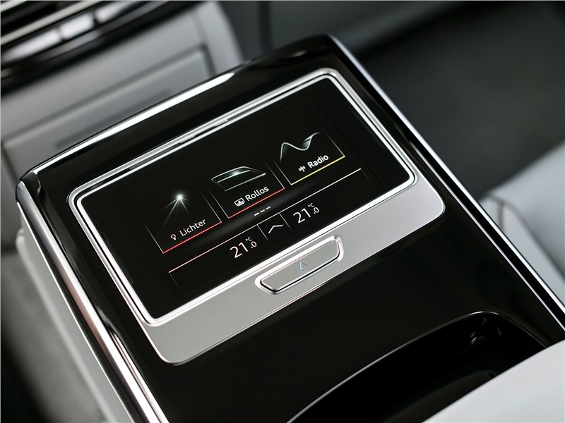Audi A8 2018 планшет