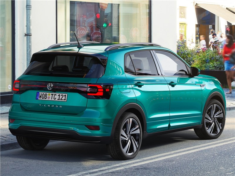 Volkswagen T-Cross 2019 вид сзади сбоку