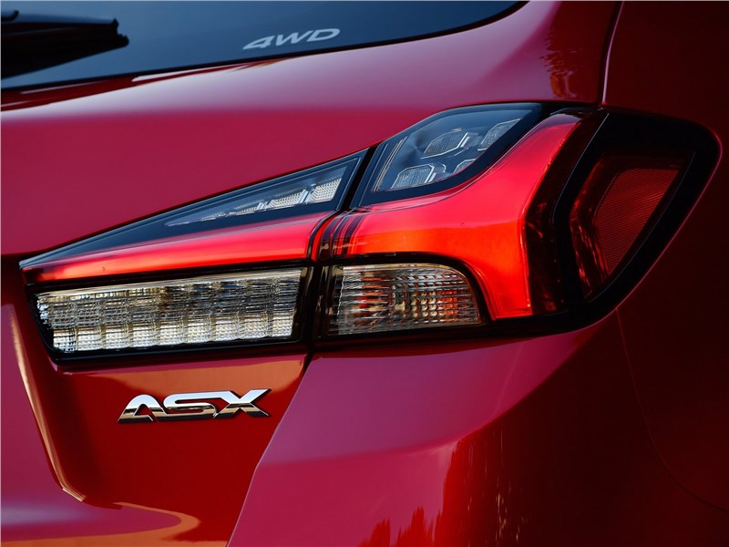 Mitsubishi ASX 2020 задний фонарь