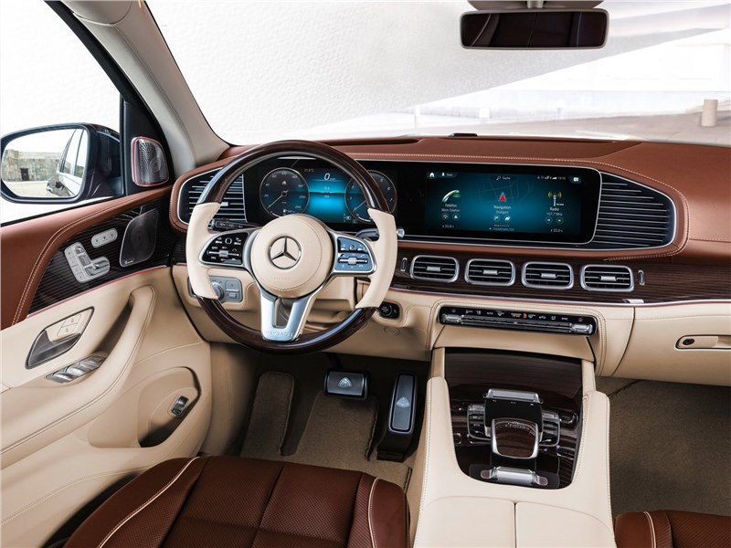 Mercedes-Benz GLS 600 Maybach 2021 салон