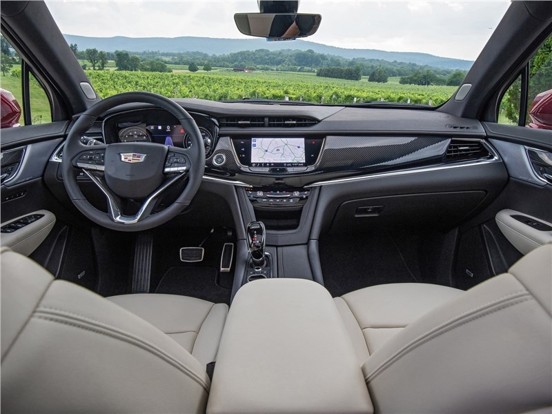 Cadillac XT6 2020 салон