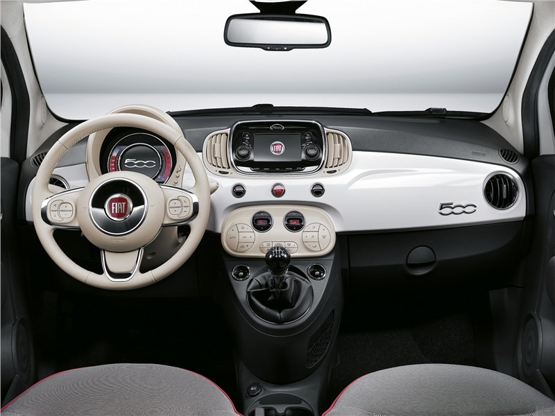 Fiat 500 2016 салон