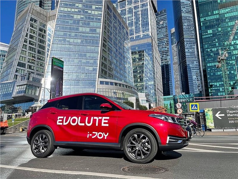 Evolute I-Joy (2022) вид сбоку