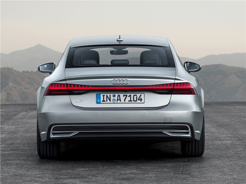 Audi A7 Sportback 2018 вид сзади