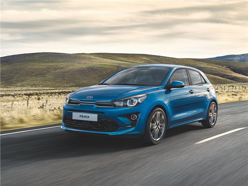 Kia Rio 2021 вид спереди