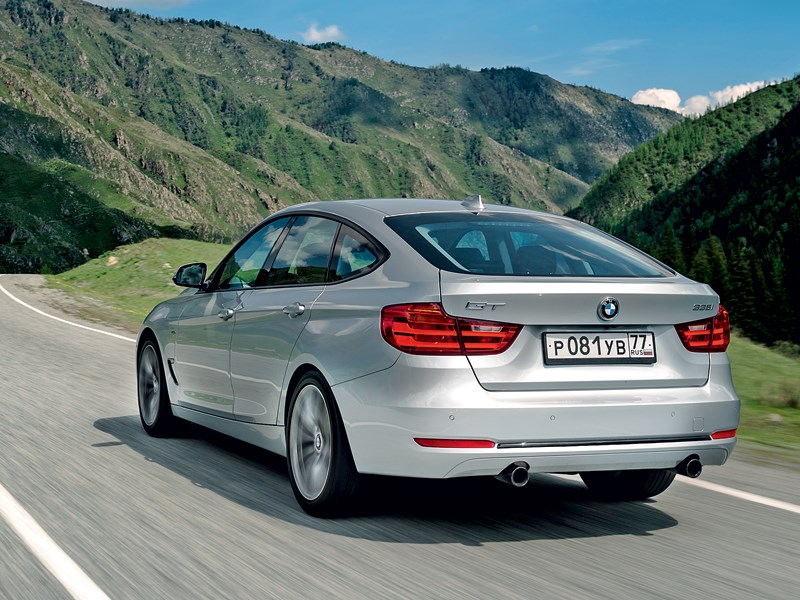 BMW 3 series GT 2013 вид сзади