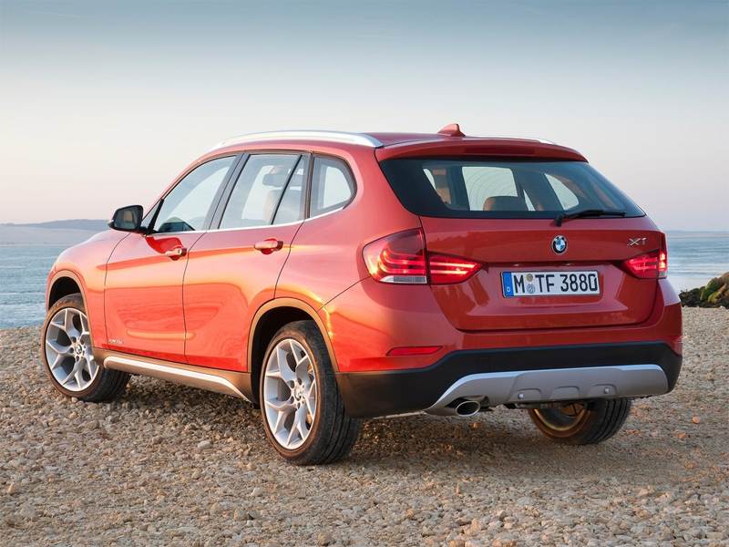 BMW X1 2013 вид сзади