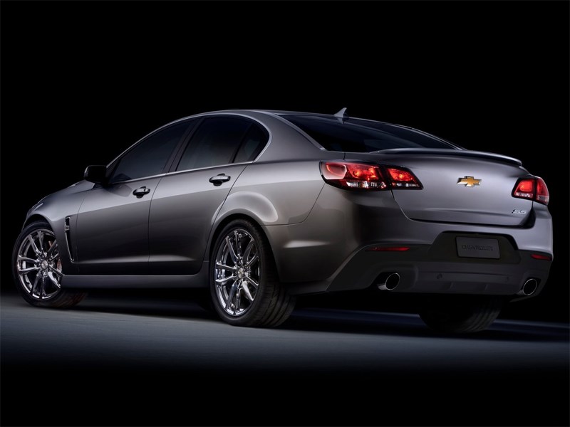 Chevrolet SS 2013 вид сзади