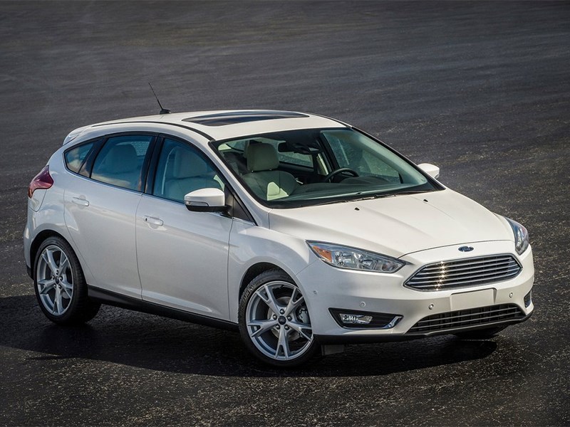 Ford Focus 2014 вид спереди сверху