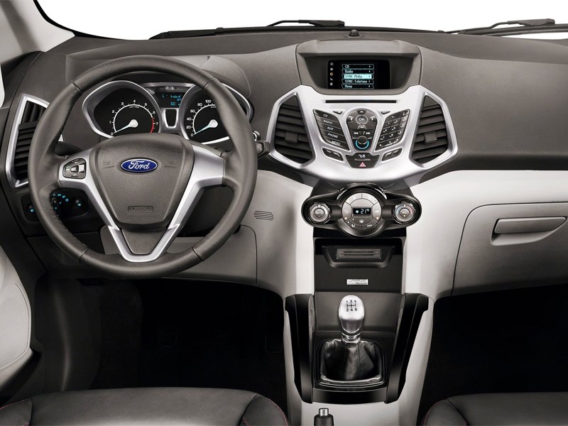 Ford EcoSport 2013 водительское место